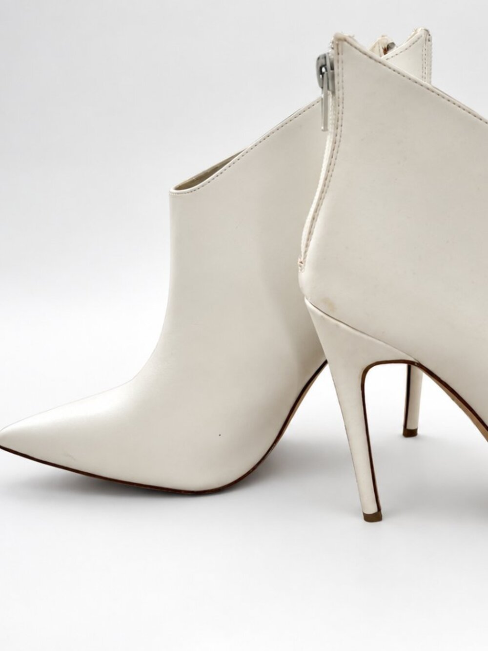 Jacobies White Pointed Toe Stiletto Ankle Boots Booties Women’s Size 7